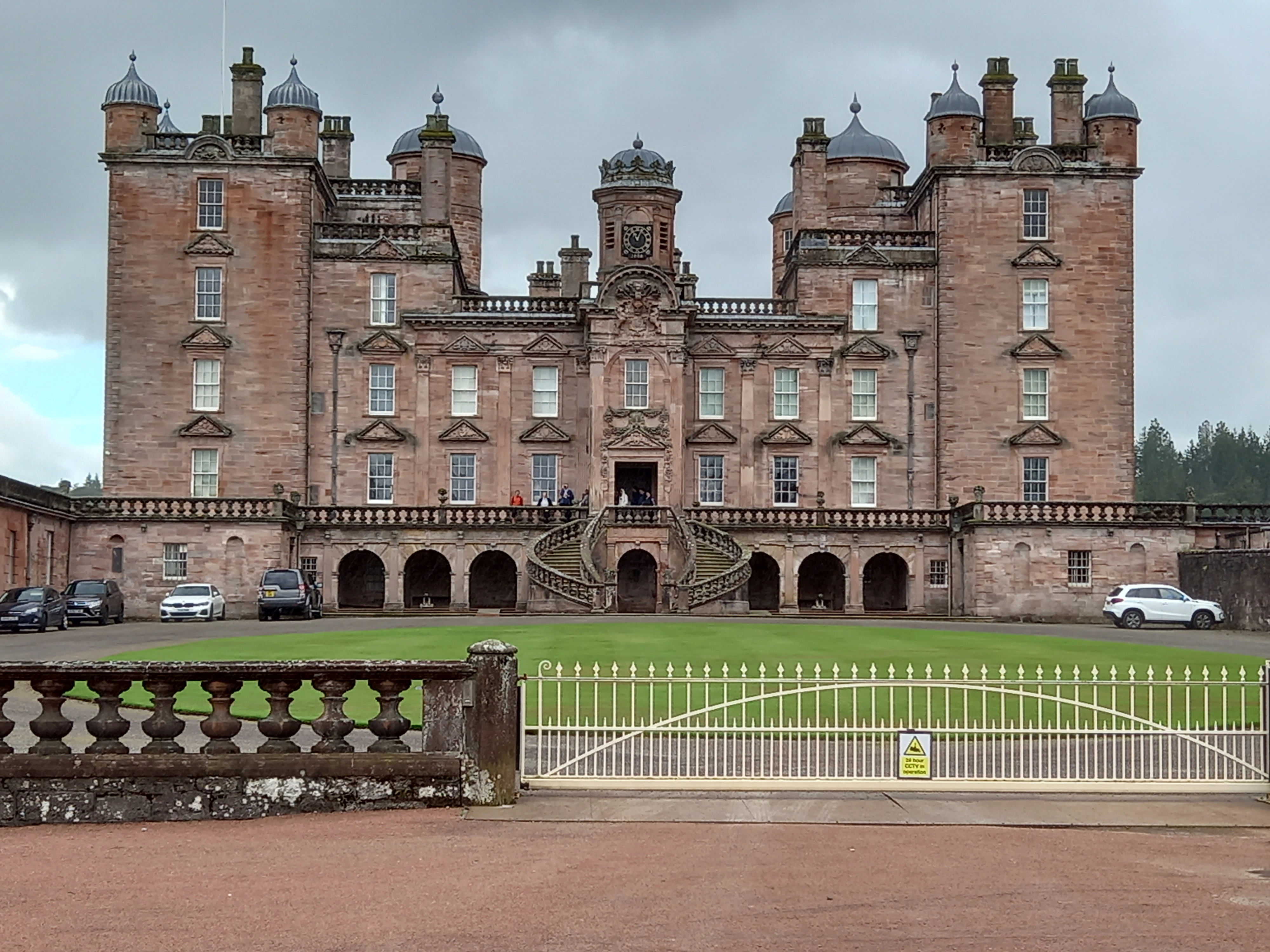 Drumlanrig Castle & Gardens