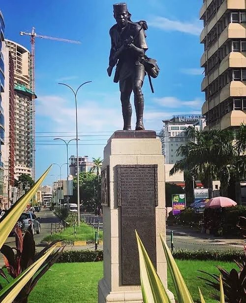 Askari Monument (Mnara wa Askari)
