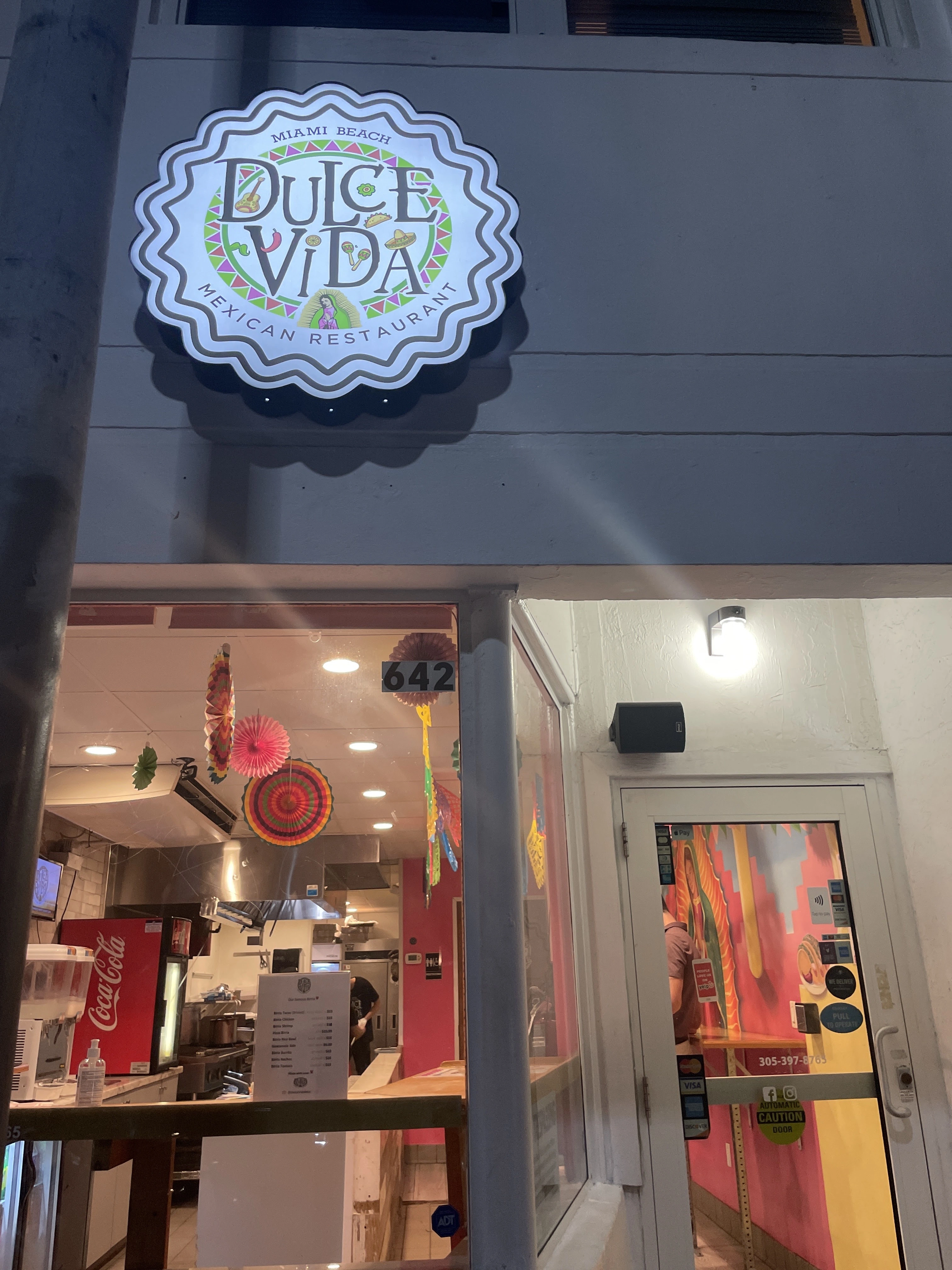 La Esencia Tacos South Beach