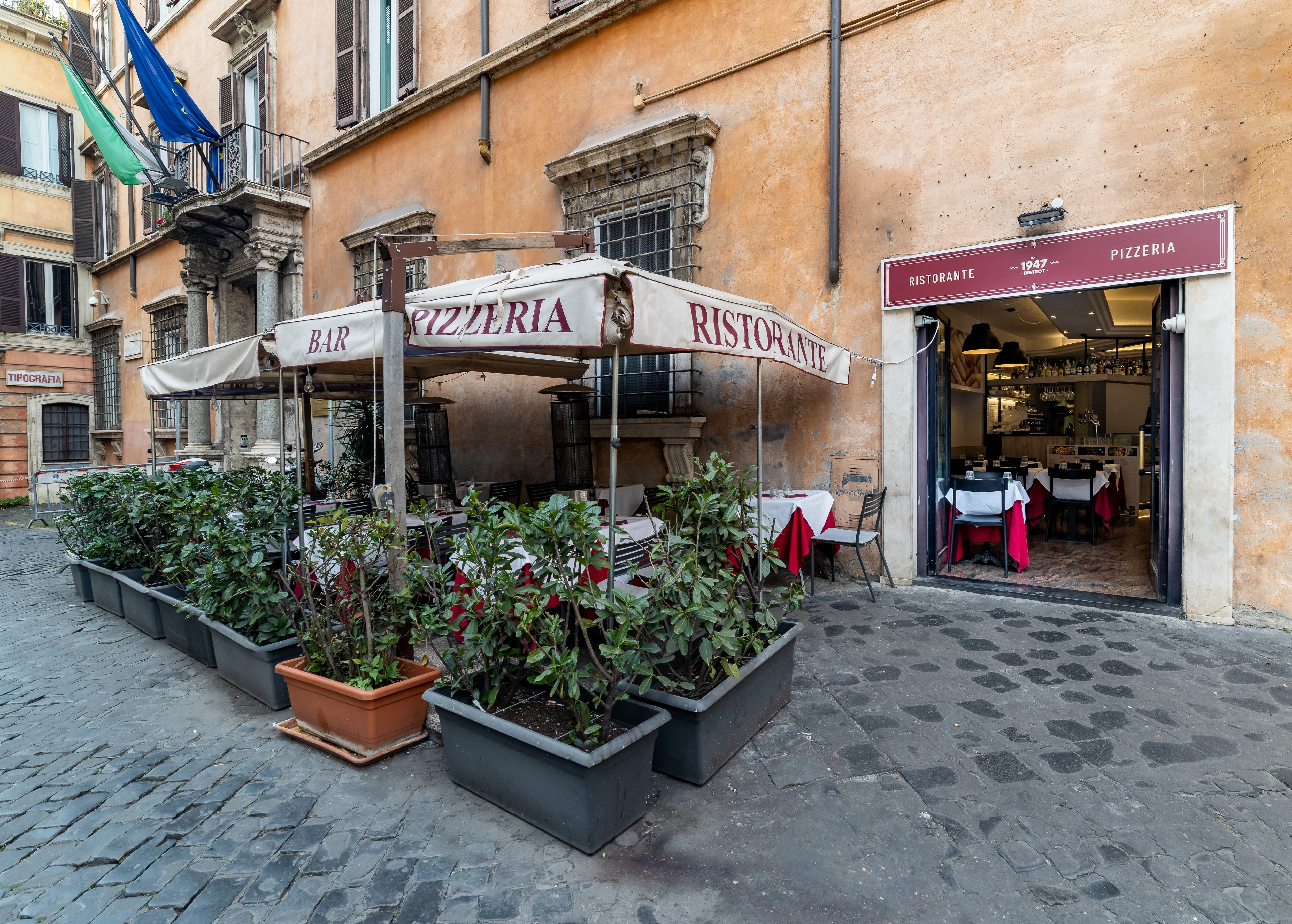 “Dal 1947 Bistrot“ Ristorante Pizzeria Fontana di Trevi