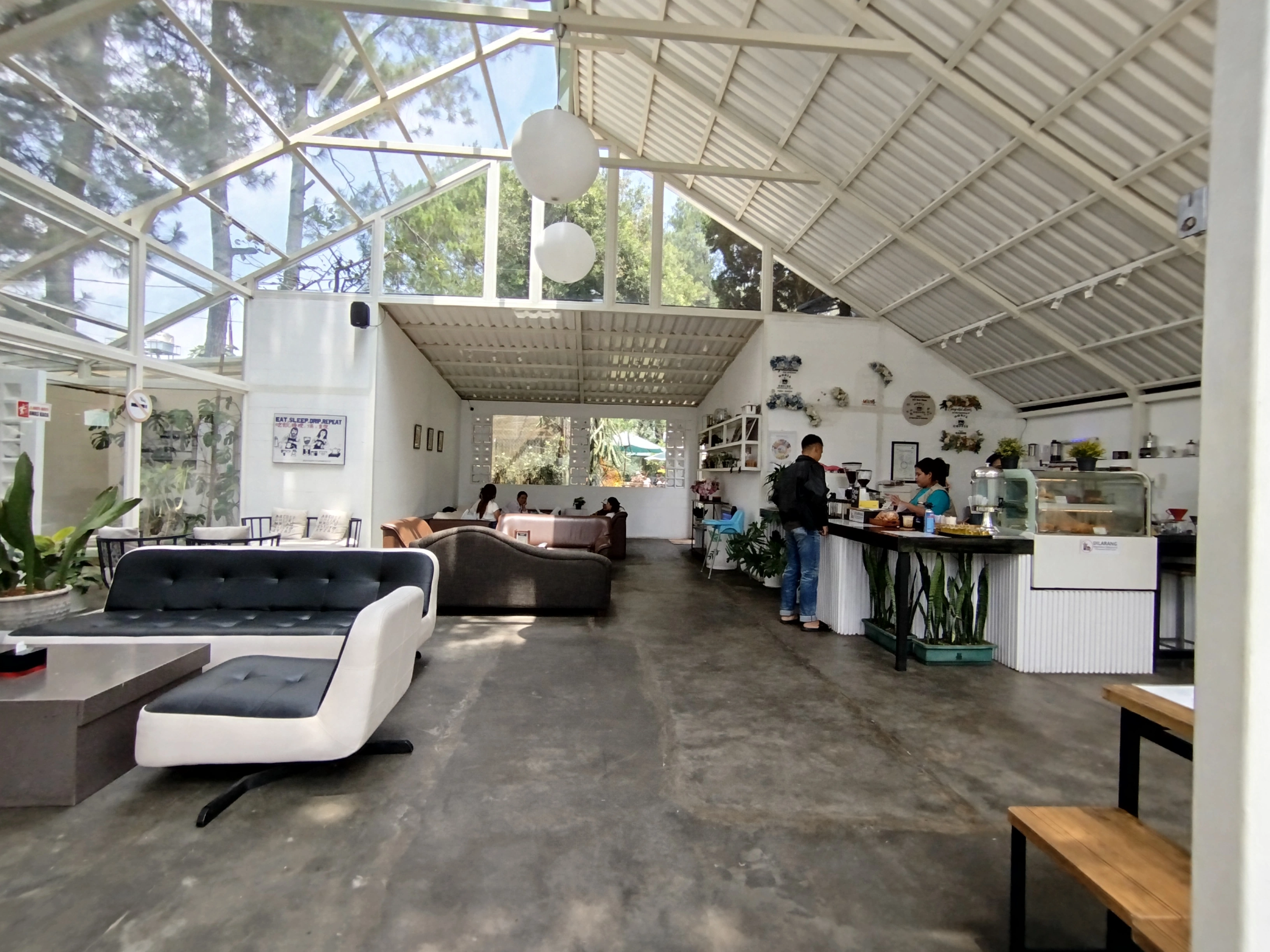 MORIA COFFEE ADVENTURE CAFE