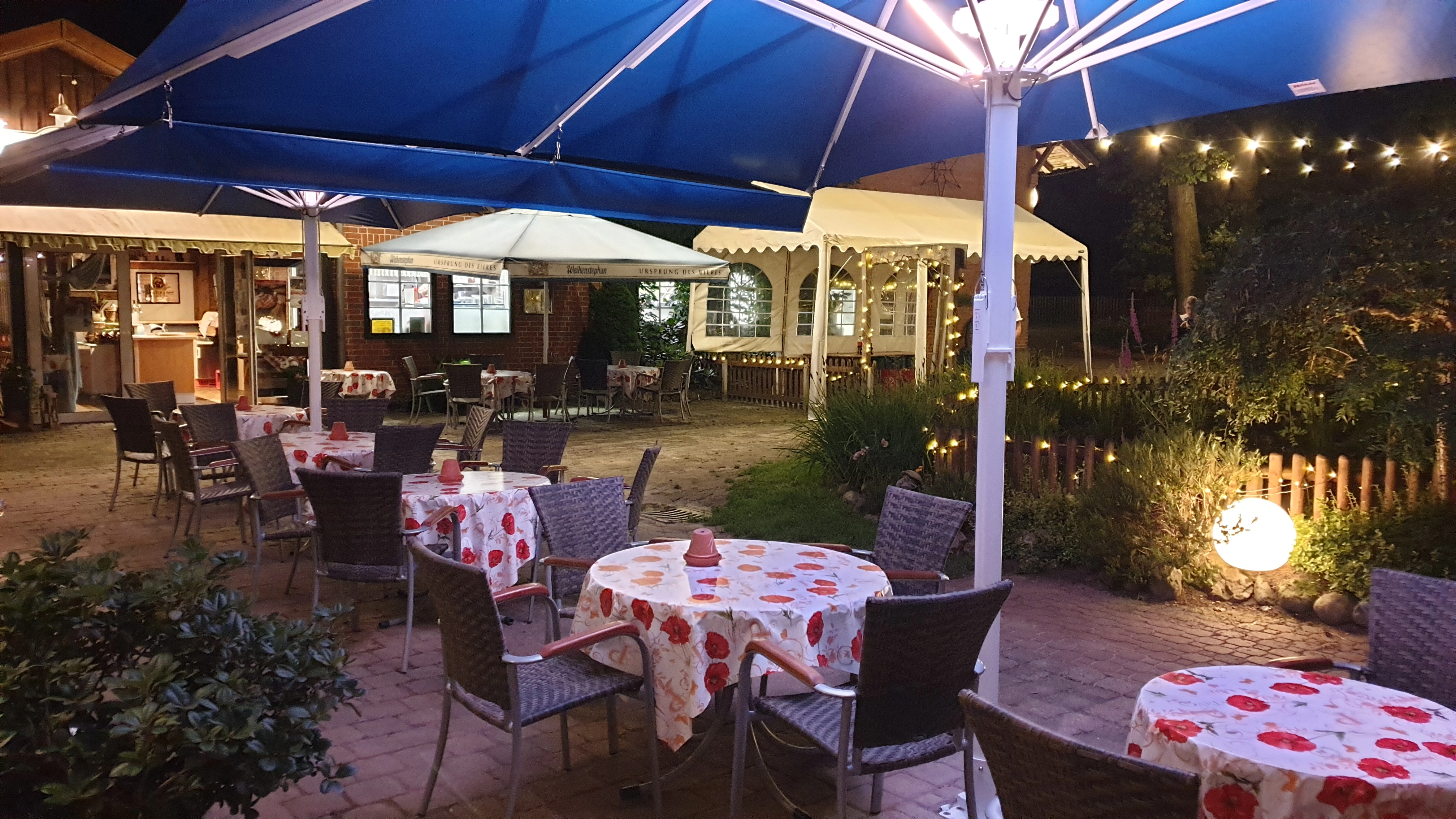 Meyerhöms Bauernstube - Restaurant - Wohnmobilstellplatz - Schlaffässer