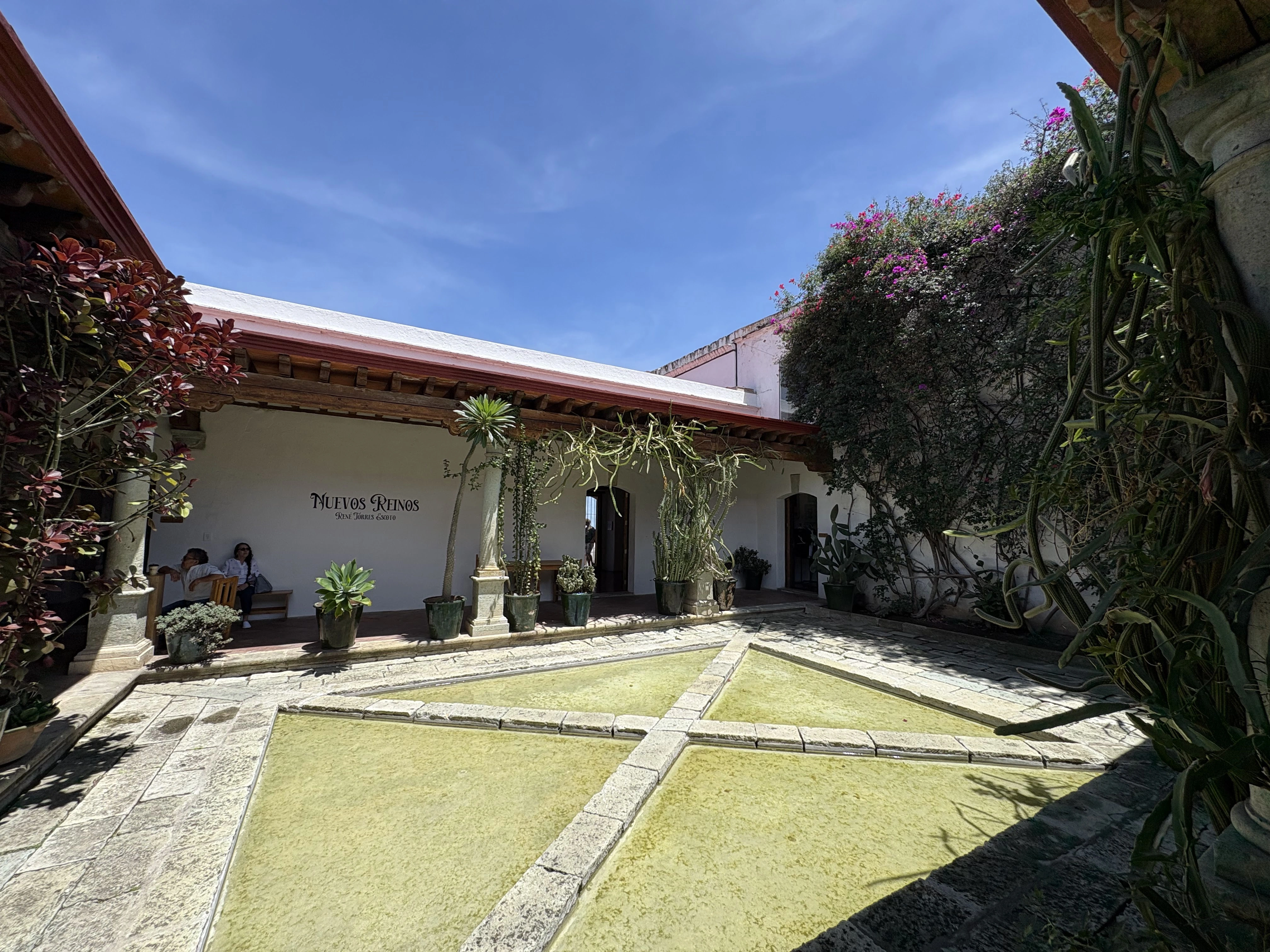 Photographic Center Manuel Alvaro Bravo