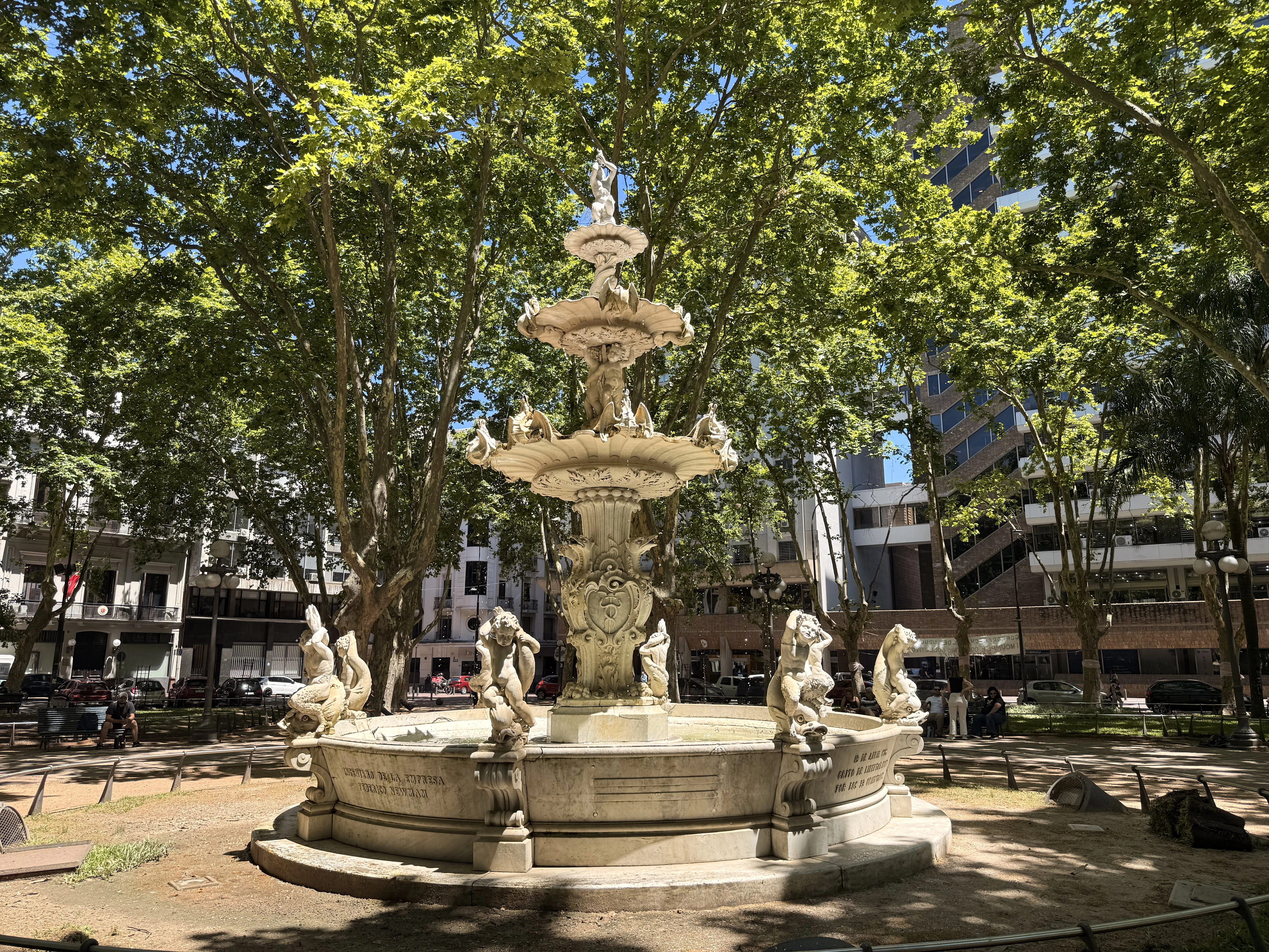 Constitution Plaza