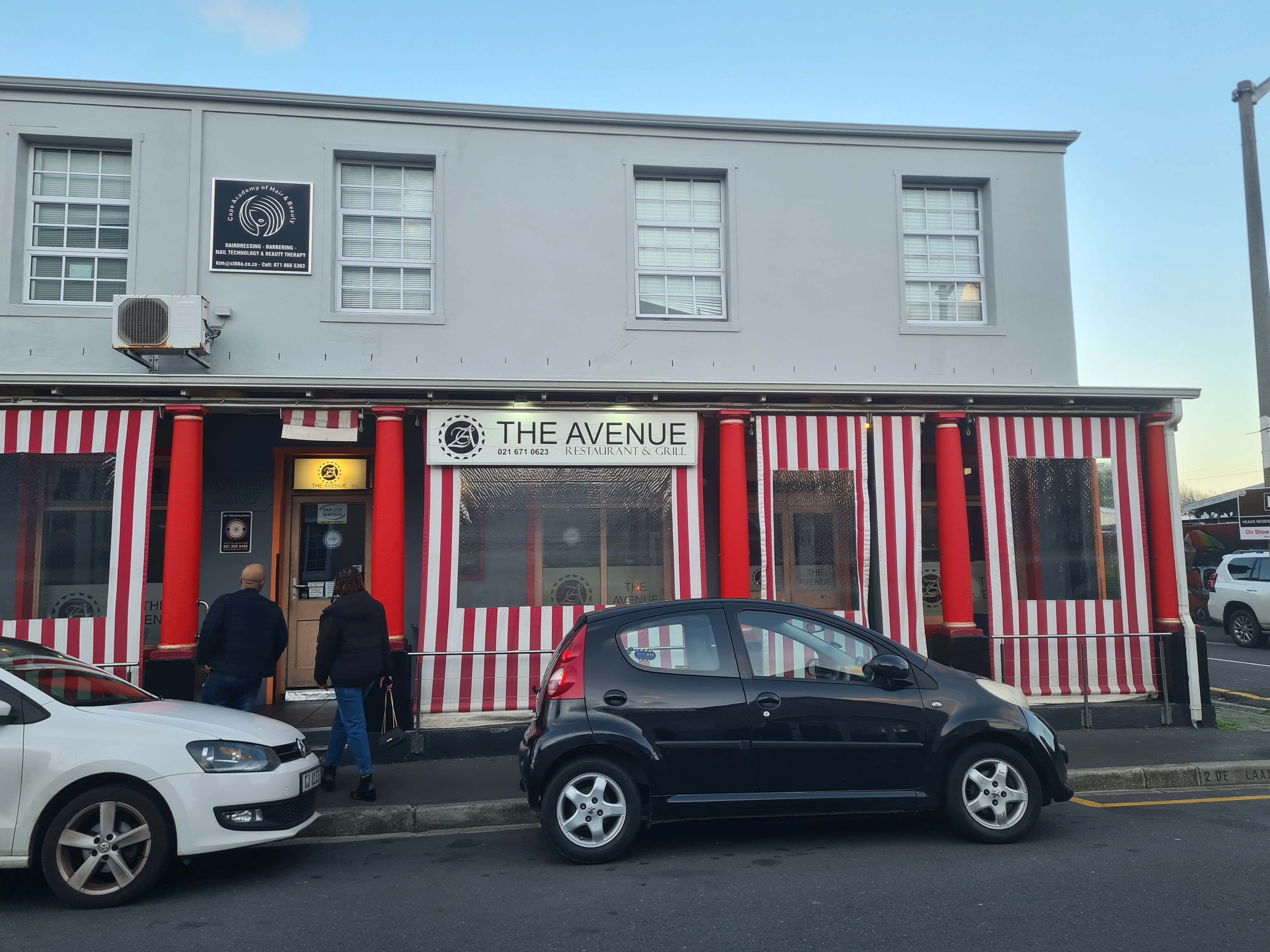 The Avenue Restaurant & Grill