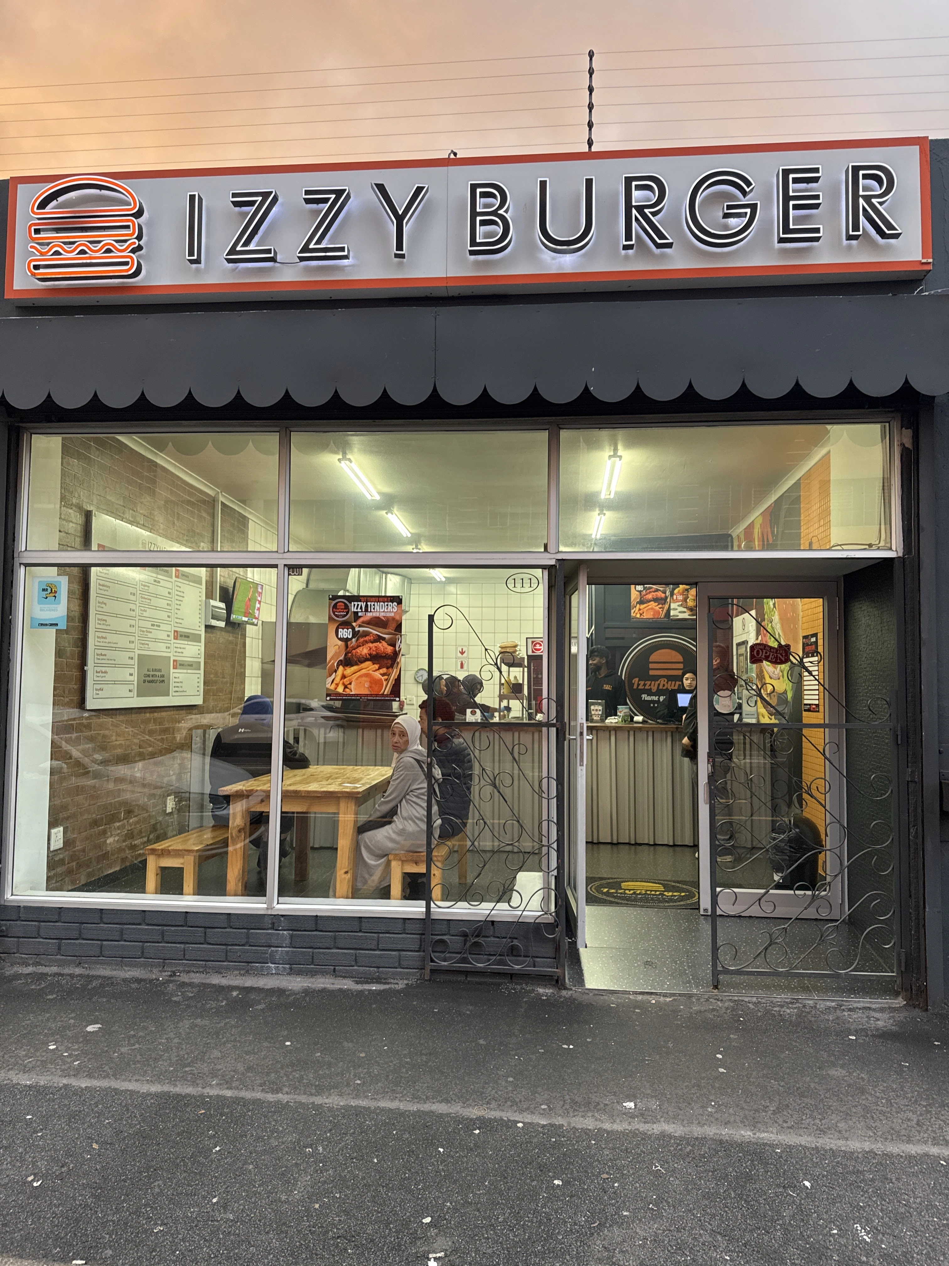 Izzyburger Woodstock