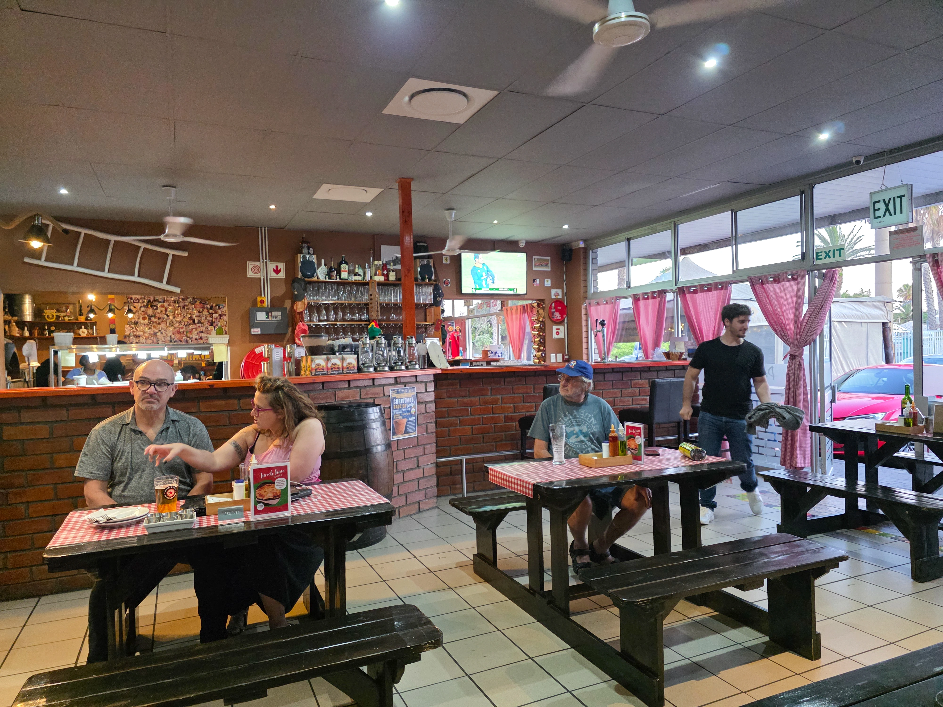 Portalia Pizzeria & Deli