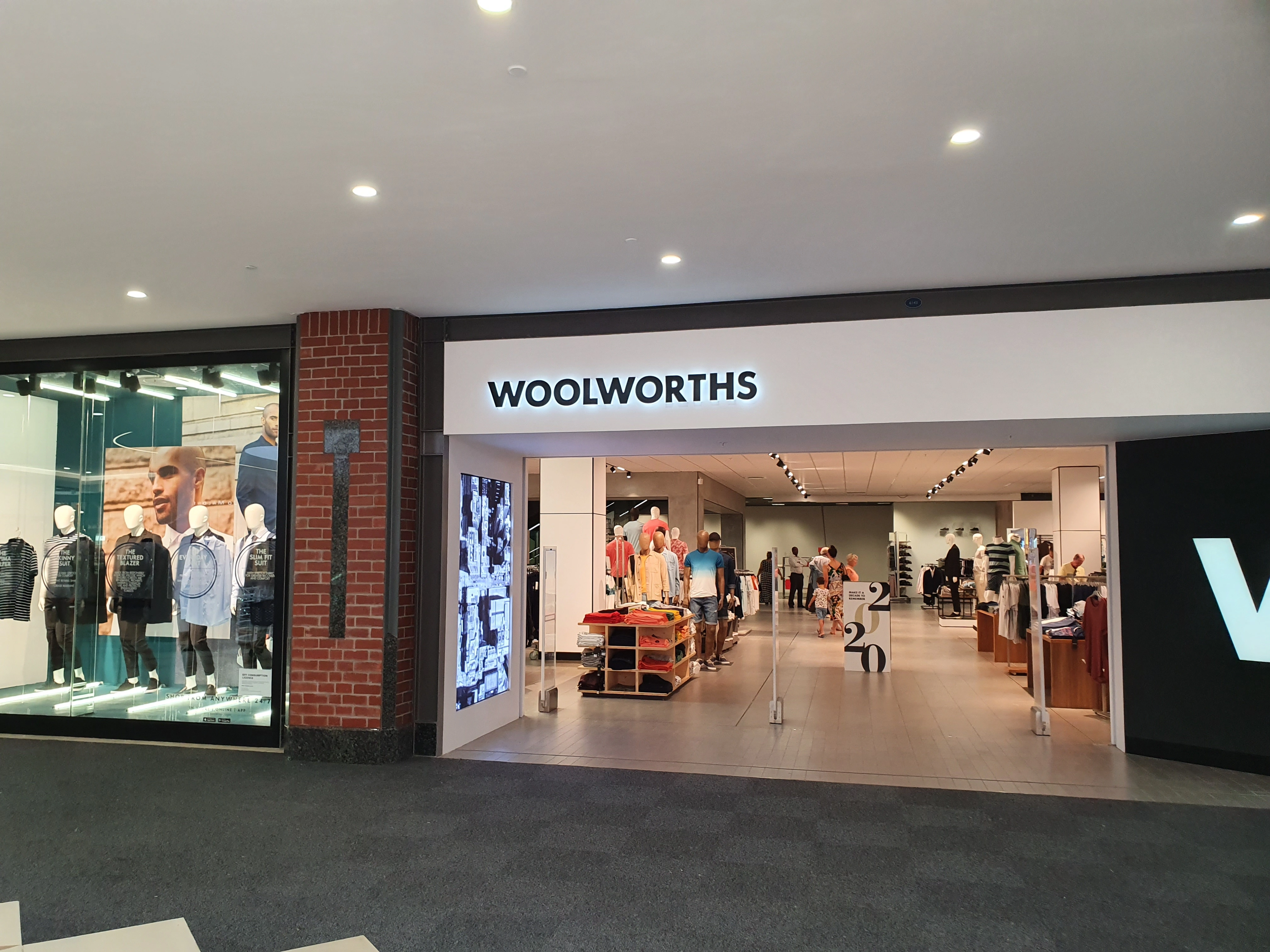 Victoria Wharf Shopping Centre