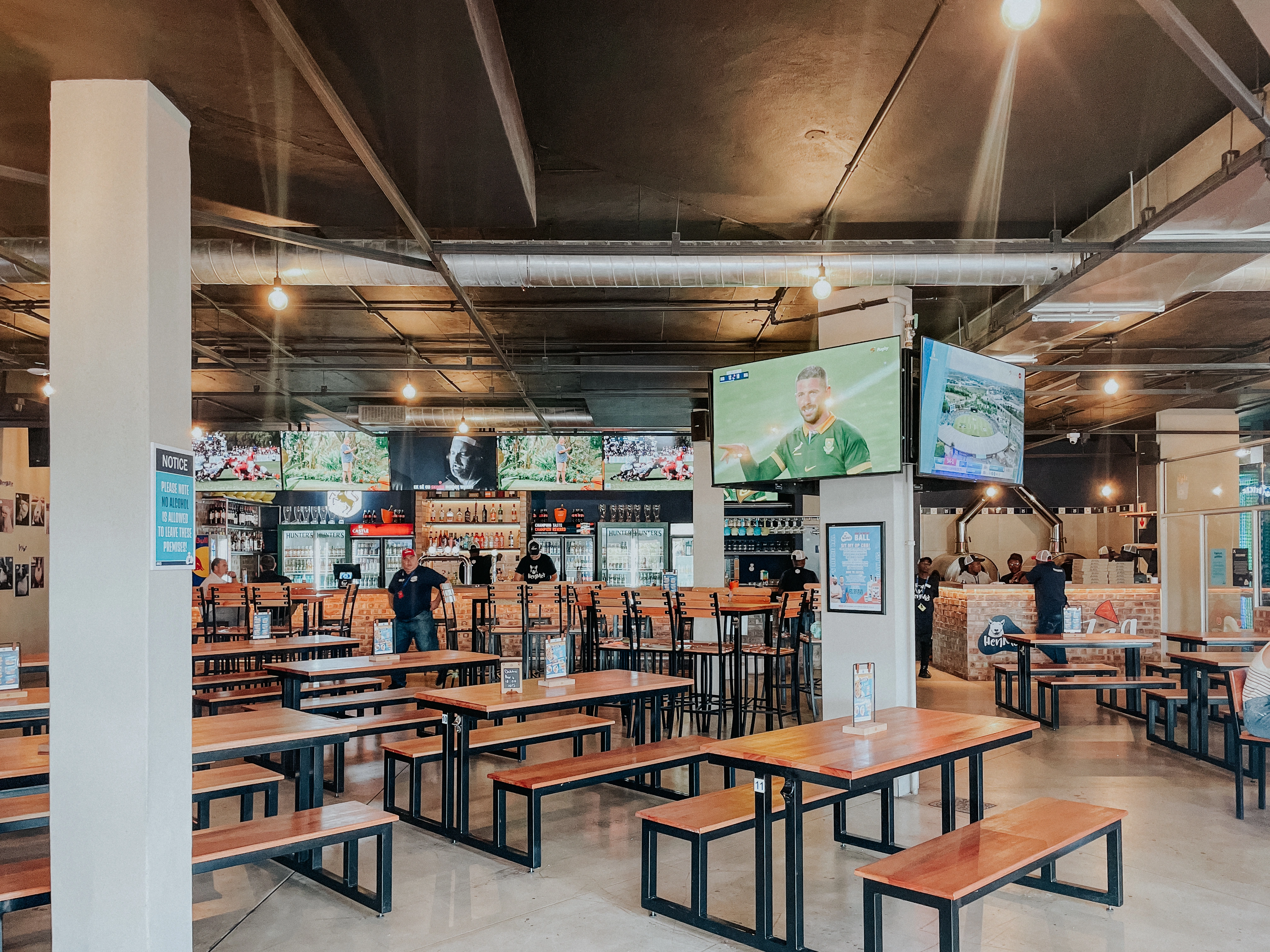 Hennie's Somerset West