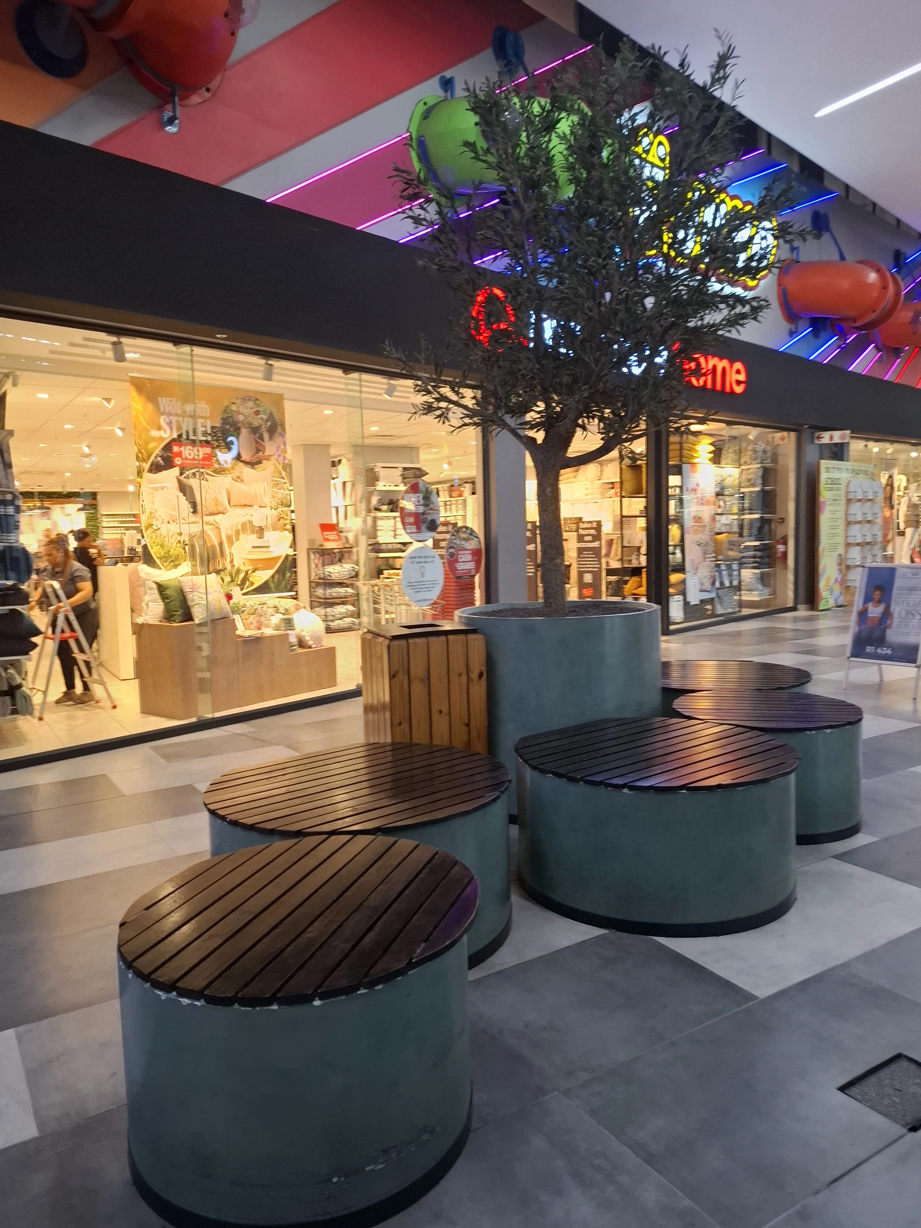 Harvest Place Shopping Centre