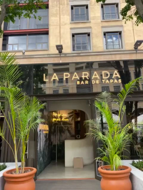 La Parada Nelson Mandela Square