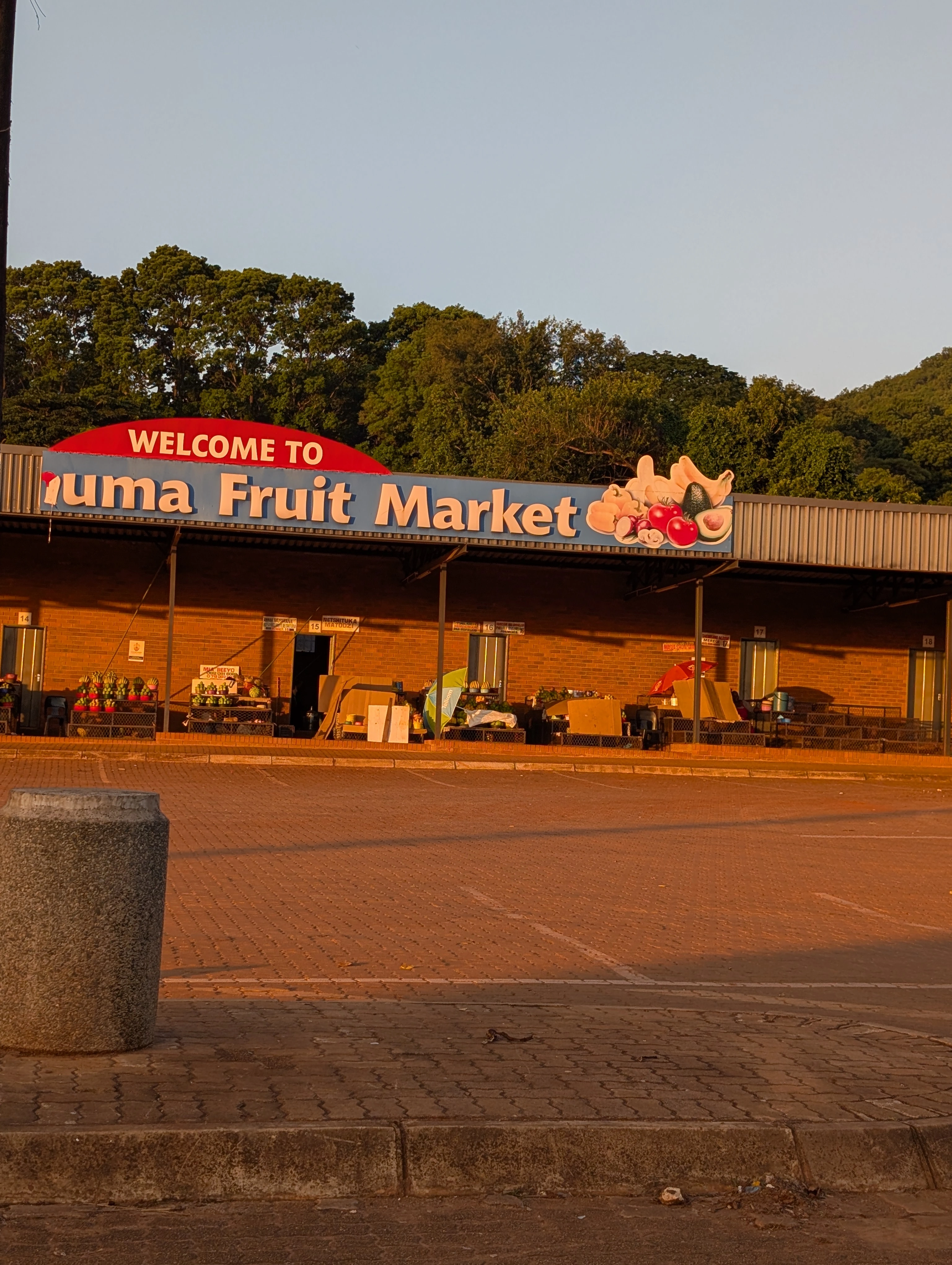 Tshakhuma Fruit Market